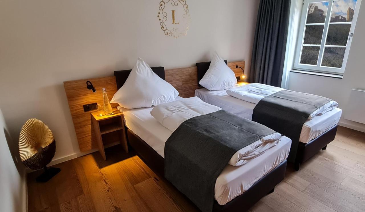 Landgasthof Zur Burg Grenzau Hohr-Grenzhausen Bagian luar foto